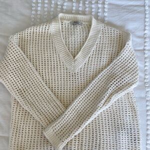 Open-Stitch V-Neck Pullover Sweater size xs